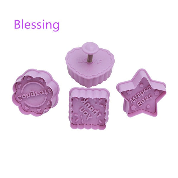 4pcs Stamp Biscuit Mold 3D Cookie Plunger Cutter Pastry Decorating DIY Food Fondant Baking Mould Tool Christmas Tree Snowman - CyberMarkt